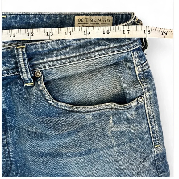 Diesel Men’s Jeans Larkee Relaxed Comfort Straight Wash 008W7 Size 36/30 - Picture 11 of 12